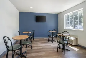 SureStay by Best Western Sacramento South Natomas - Restaurant