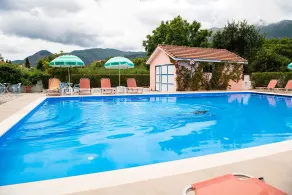 Sunny Garden - Pool