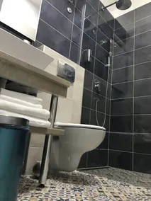Hostel Fine Belgrade - Badezimmer