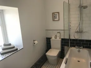 Colton Haggs Farm B&B - Bathroom