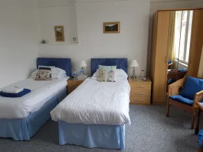 Montrose Guest House - Room