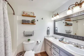 2 Mi to Downtown: Work & Play at El Dorado Getaway - Innvendig