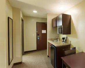 Quality Suites Addison-Dallas - Chambre