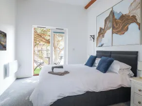 Tincroft Cottage - high end, luxury living near the beach - Værelse