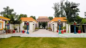 Crown Pavilion Resort  - Miscelánea