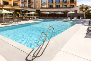 Holiday Inn Perpignan by IHG - Basseng