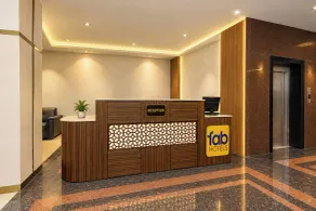 FabHotel Sitara Grand-Lakdikapul Metro Station - Reception