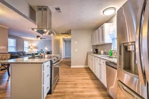 Vacation Rental Home ~ 15 Mi to Little Rock - Innvendig