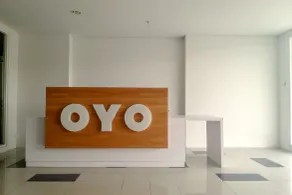 OYO Flagship 1260 Sentraland Karawang - Reception
