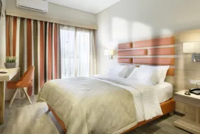 Jason Inn - Room