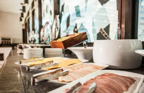 StayEasy Cape Town City Bowl - Restaurant