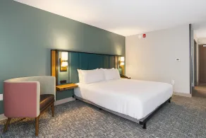 Wingate by Wyndham Geneva at SPIRE Academy - Chambre