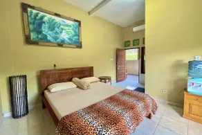 Mongan Homestay Beside The Belulang Hot Spring - Chambre
