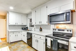 3 Mi to Dtwn: Family-friendly Sanford Home - Interior
