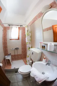 Seralis Pelion - Bathroom