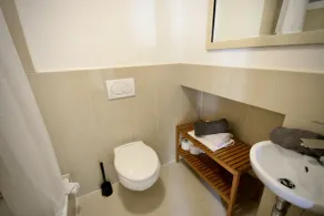 Moderne Studio Apartments und 4 Zimmer Wohnungen in Oberhausen, ideal für Geschäftsreisende und Monteure - Badeværelse