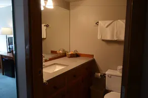 Howe Sound Inn & Brewing Company - Salle de bain