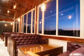 Summit North Star Hotel with Swimming Pool - Restaurant