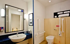 Holiday Inn Express Shrewsbury by IHG - Room