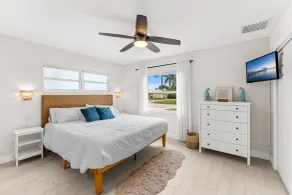 368 Carmine Dr - Rom