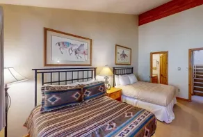 1 Bedroom Mountain Condo In Lakeside Village Near Keystone Lake With Complimentary Shuttle Service - Zimmer