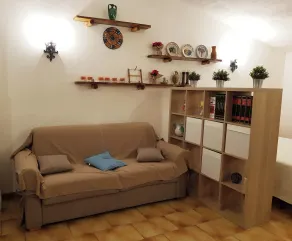 Chalet in the Woods Nestled in the oak Forest in Monterosso Etneo - Area soggiorno