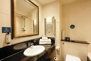 Gloucester Robinswood Hotel By Sunday - Badrum