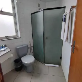 Pouso Alegre Hotel INN - Próximo a Unimed e Rodoviária - Bathroom