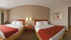 Holiday Inn Express Hotel & Suites Tell City by IHG - Habitación