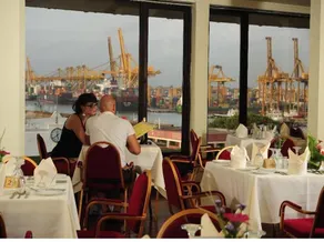 Grand Oriental Hotel - Restaurant