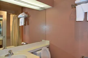 OK Hotel - Bathroom
