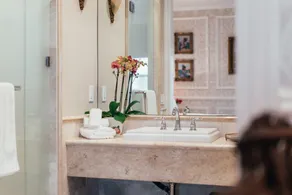 Sutter Mansion - Badezimmer