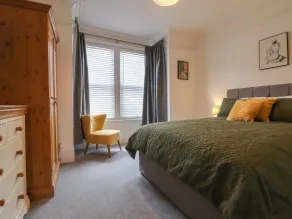 Mabel - Room