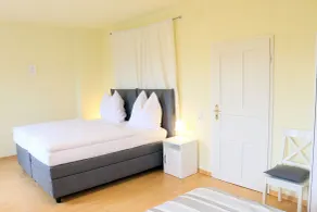Ferienwohnungen Domblick-Herkenrath - Room