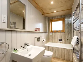 Lodge 1 - Badeværelse