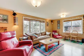 6 Mi to Dtwn Seattle: Walkable Home w/ Hot Tub - Innvendig
