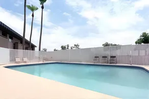 Rodeway Inn & Suites Chandler - Phoenix South I-10 - Pool