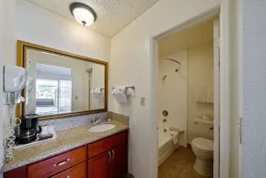 MC Pacific Inn & Suites Torrance - Salle de bain
