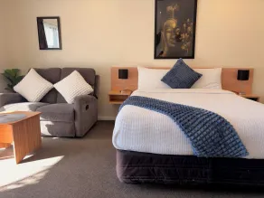 Tudor Lodge Motel - Chambre