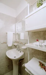 Hotel Flamingo Cali - Bathroom
