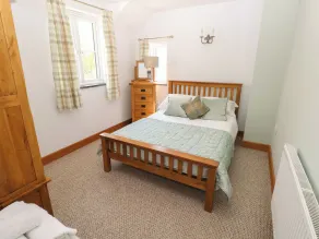 Cart-Tws Bach cosy three bedroom home near St Davids and Pembrokeshire coast path - Camera