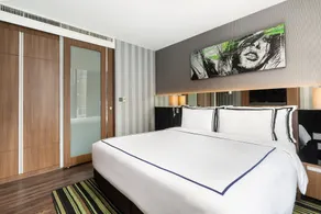 Montraj Continent Sukhumvit Bangkok - Chambre