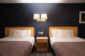 EasyStay Inn & Suites Fernie - Rezeption