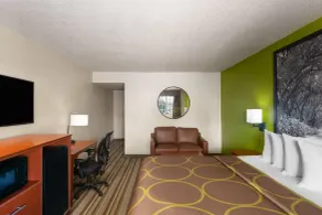 Super 8 by Wyndham Lake City - Chambre