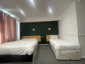 The Sneyd Arms Hotel - Zimmer