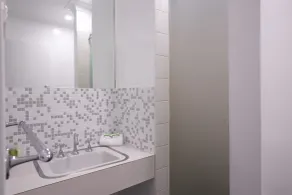 Pier Hotel Coffs Harbour - Bathroom