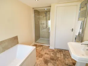 Cottage avec jardin - Salle de bain