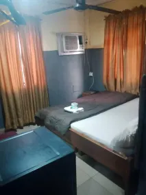 GAT Travellers Hotel - Habitación