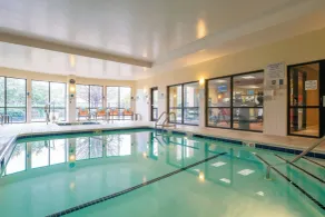 Courtyard by Marriott Salisbury - Piscine