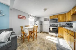 Steps to Strip & Lake! Family-friendly Geneva Gem - Interior